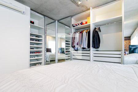 Apartamento à venda com 74m², 1 quarto e 1 vagaQuarto