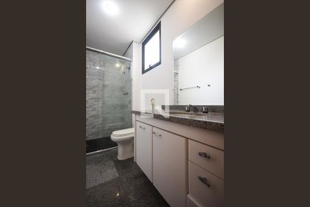 Apartamento à venda com 185m², 3 quartos e 3 vagasBanheiro suíte 1