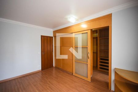 Apartamento à venda com 185m², 3 quartos e 3 vagasSuíte 3