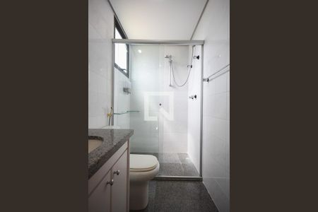 Apartamento à venda com 185m², 3 quartos e 3 vagasBanheiro suíte 2