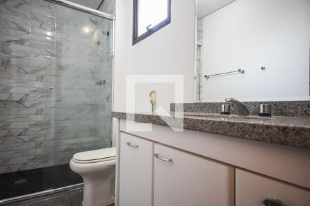 Banheiro suíte 1 de apartamento à venda com 3 quartos, 185m² em Real Parque, São Paulo