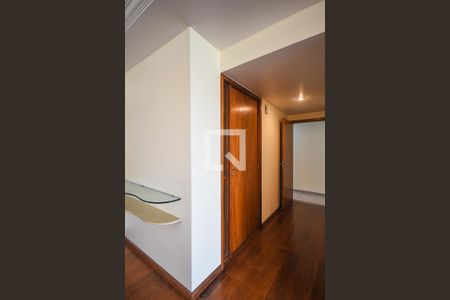 Apartamento à venda com 185m², 3 quartos e 3 vagasHall de entrada