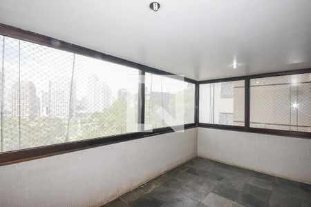 Varanda de apartamento à venda com 3 quartos, 185m² em Real Parque, São Paulo
