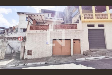 Casa à venda com 200m², 5 quartos e 2 vagasFachada