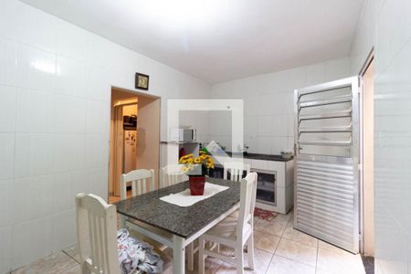 Casa à venda com 200m², 5 quartos e 2 vagasCozinha 2