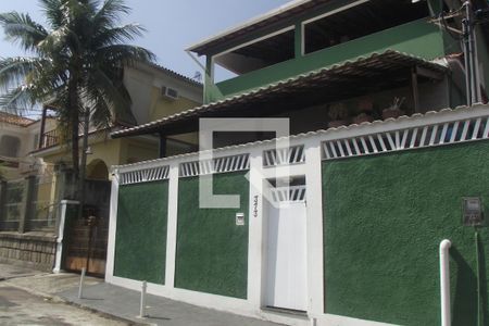 Casa à venda com 360m², 2 quartos e 1 vagaFachada