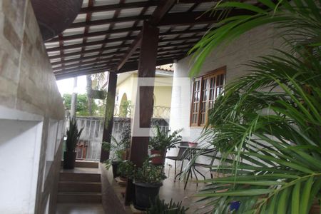 Casa à venda com 360m², 2 quartos e 1 vagaÁrea externa
