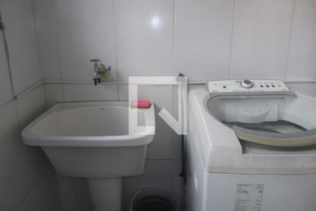 Casa à venda com 360m², 2 quartos e 1 vagaÁrea de serviço
