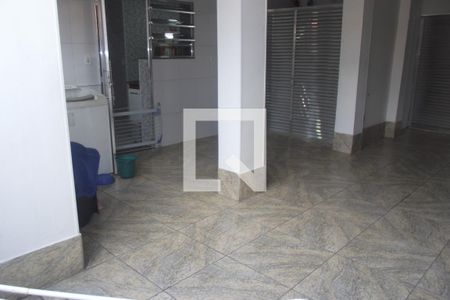 Casa à venda com 360m², 2 quartos e 1 vagaÁrea externa
