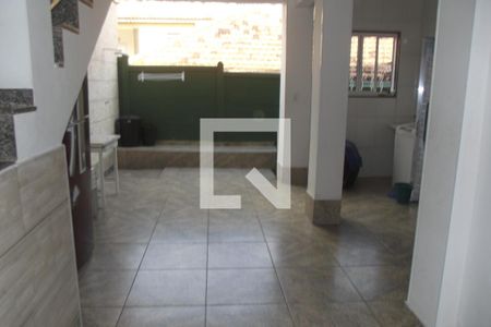 Casa à venda com 360m², 2 quartos e 1 vagaÁrea externa
