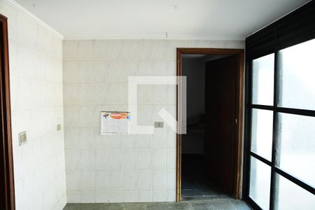 Casa de condomínio para alugar com 600m², 3 quartos e 4 vagasÁrea de Serviço