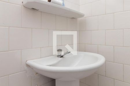Banheiro de apartamento à venda com 1 quarto, 51m² em Centro Histórico, Porto Alegre