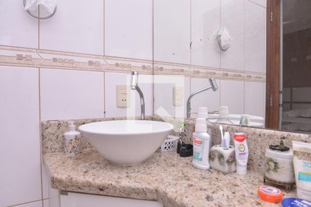 Casa à venda com 167m², 3 quartos e 4 vagasBanheiro 1