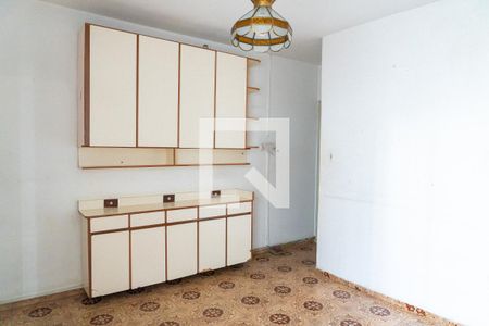 Casa à venda com 124m², 4 quartos e 1 vagaCopa
