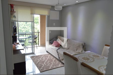 Apartamento à venda com 74m², 2 quartos e 1 vagaSala