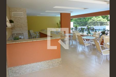 Apartamento à venda com 74m², 2 quartos e 1 vaga Apartamento à venda com 74m², 2 quartos e 1 vagaÁrea comum - Churrasqueira