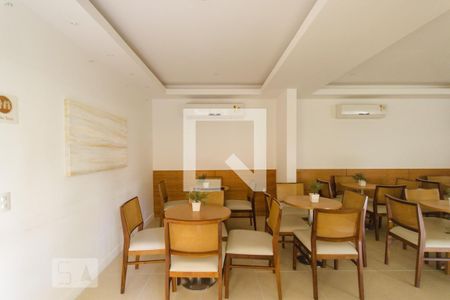 Apartamento à venda com 74m², 2 quartos e 1 vaga Apartamento à venda com 74m², 2 quartos e 1 vagaÁrea comum - Salão de festas