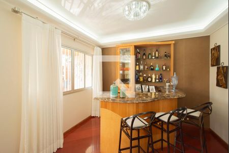 Sala de casa à venda com 4 quartos, 340m² em Planalto Paulista, São Paulo