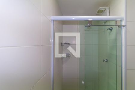 Banheiro de apartamento para alugar com 1 quarto, 28m² em Vila Ema, São Paulo