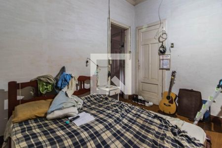 Dormitório de casa à venda com 8 quartos, 320m² em Floresta, Porto Alegre