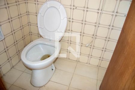 Apartamento à venda com 66m², 2 quartos e 2 vagas Apartamento à venda com 66m², 2 quartos e 2 vagasBanheiro de serviço