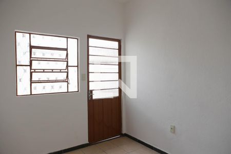 Sala de casa para alugar com 1 quarto, 52m² em Glória, Belo Horizonte