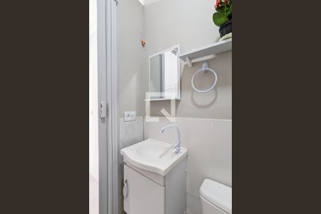 Banheiro de kitnet/studio para alugar com 1 quarto, 25m² em Vila Santa Luzia, São Bernardo do Campo