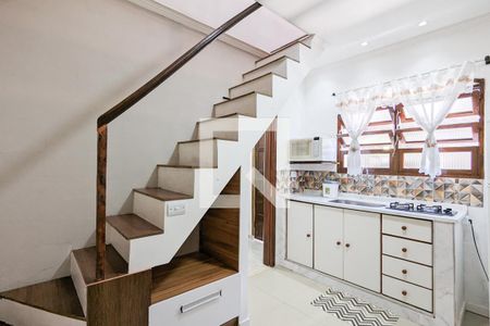 Sala e cozinha de kitnet/studio para alugar com 1 quarto, 25m² em Vila Santa Luzia, São Bernardo do Campo