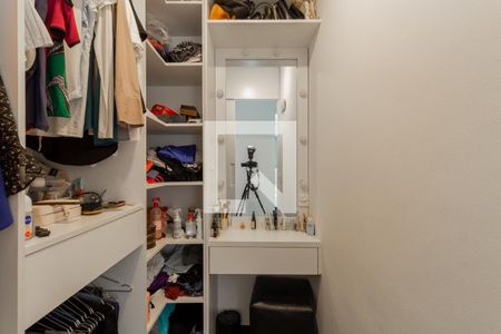 Apartamento para alugar com 75m², 2 quartos e 1 vaga Apartamento para alugar com 75m², 2 quartos e 1 vagaCloset Suíte