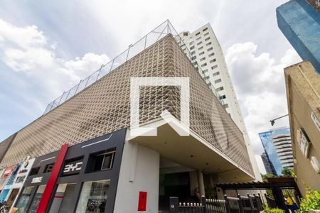 Apartamento para alugar com 75m², 2 quartos e 1 vaga Apartamento para alugar com 75m², 2 quartos e 1 vagaFachada