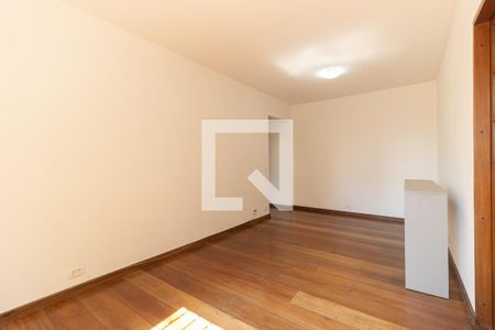 Apartamento para alugar com 70m², 2 quartos e 1 vagaSala