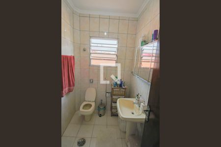 Casa à venda com 129m², 2 quartos e 2 vagasBanheiro