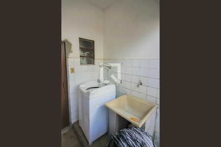 Casa à venda com 129m², 2 quartos e 2 vagasLavanderia