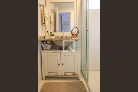 Apartamento à venda com 94m², 2 quartos e 2 vagasBanheiro da Suíte