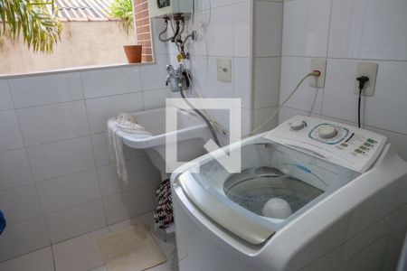 Apartamento à venda com 94m², 2 quartos e 2 vagasÁrea de Serviço