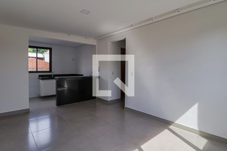 Sala de apartamento para alugar com 3 quartos, 75m² em Santa Efigênia, Belo Horizonte