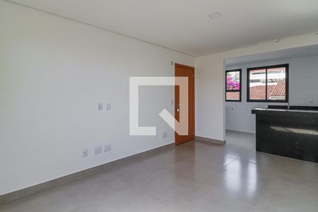 Sala de apartamento para alugar com 3 quartos, 75m² em Santa Efigênia, Belo Horizonte