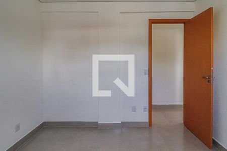 Quarto 1 de apartamento para alugar com 3 quartos, 75m² em Santa Efigênia, Belo Horizonte