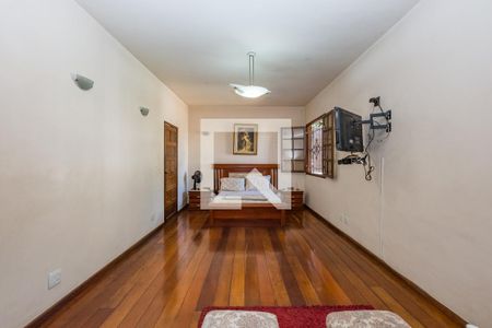 Casa para alugar com 279m², 3 quartos e 4 vagasSuíte