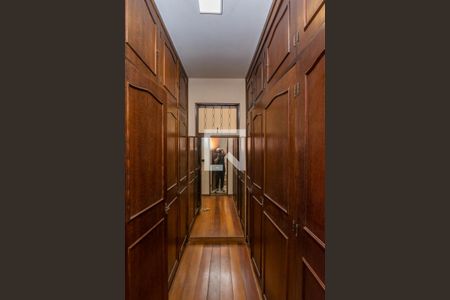 Casa para alugar com 279m², 3 quartos e 4 vagasCloset da suíte
