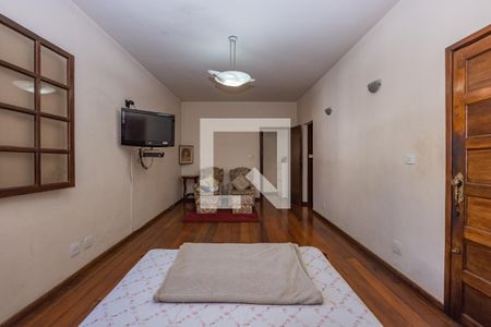 Casa para alugar com 279m², 3 quartos e 4 vagasSuíte