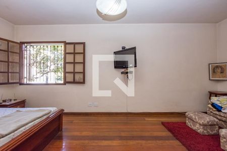 Casa para alugar com 279m², 3 quartos e 4 vagasSuíte