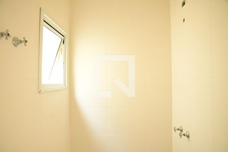 Casa de condomínio para alugar com 106m², 3 quartos e 2 vagasBanheiro social