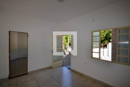 Sala de casa para alugar com 2 quartos, 60m² em Centro, Nova Iguaçu