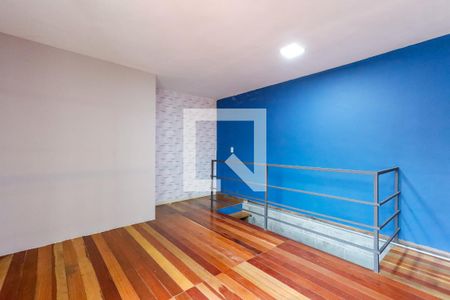 Mezanino de casa para alugar com 4 quartos, 200m² em Vila Albertina, São Paulo
