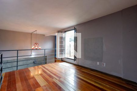 Mezanino de casa para alugar com 4 quartos, 200m² em Vila Albertina, São Paulo