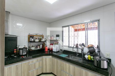 Cozinha de casa à venda com 3 quartos, 179m² em Céu Azul, Belo Horizonte