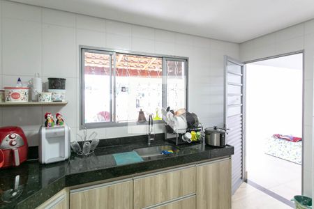 Cozinha de casa à venda com 3 quartos, 179m² em Céu Azul, Belo Horizonte
