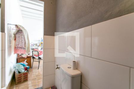 Casa à venda com 179m², 3 quartos e 2 vagasBanheiro