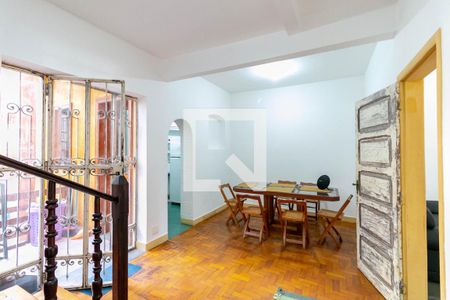 Casa à venda com 300m², 4 quartos e 2 vagasCopa